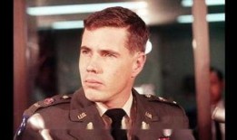 野战排在线观看,战火硝烟中的青春岁月