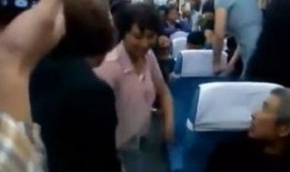 哈尔滨大妈爆料视频播放,哈尔滨大妈爆料视频引发热议