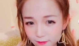 网红爆料化妆视频,一招打造完美妆容！