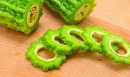 阿红吃凉瓜视频大全集免费观看,免费观看视频大全集，夏日消暑美食之旅