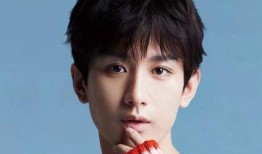 橙衣男子爆料视频播放在线观看,揭秘事件真相