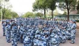 军训吃瓜免费入口,免费入口带你畅享清凉时光